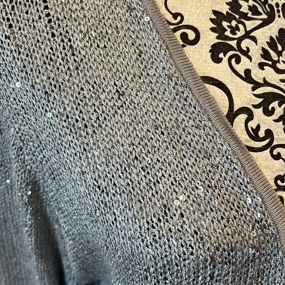 Ellen Tracy, Gray silver sequin sweater - Picture 2 of 5
